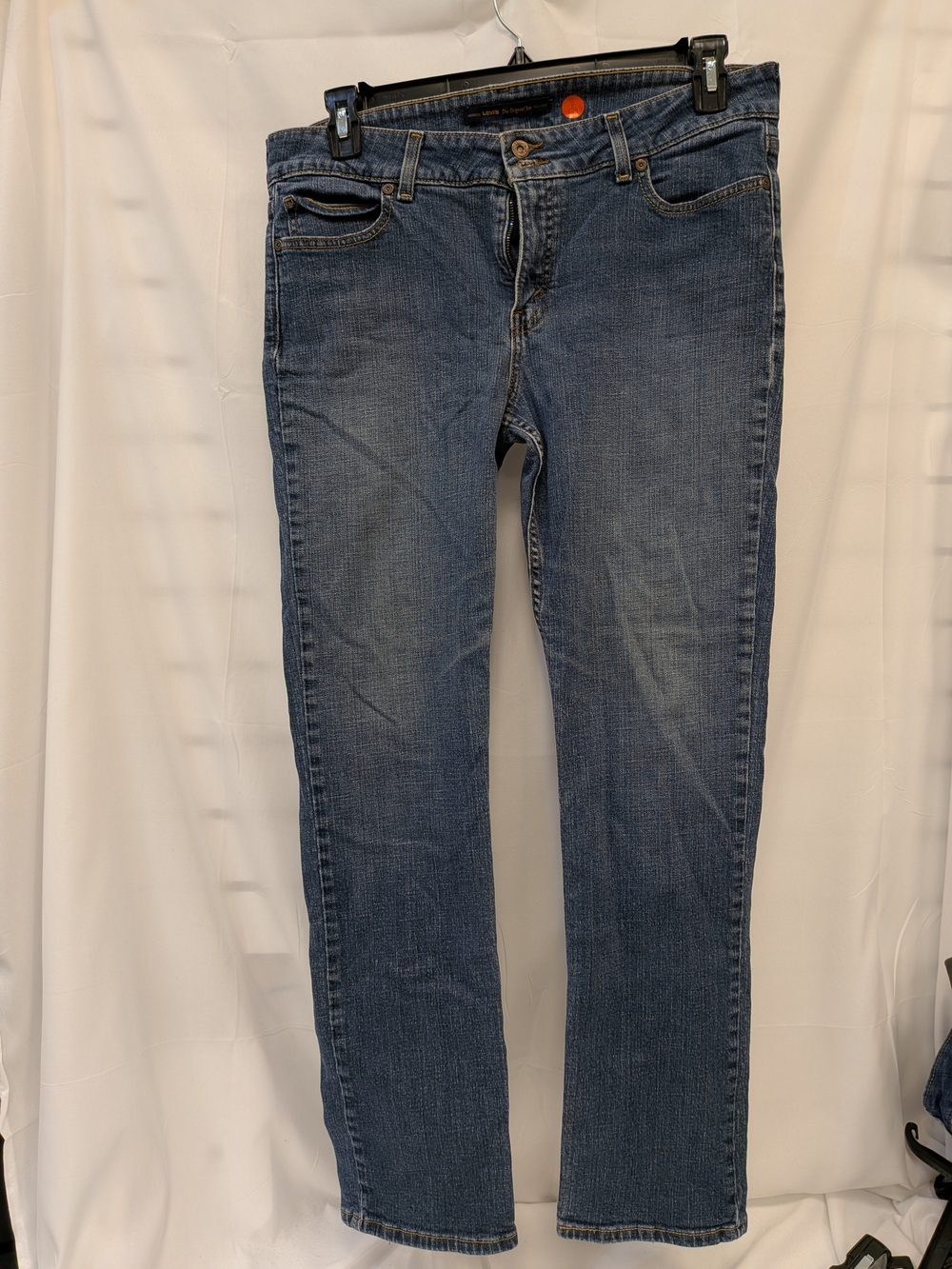 Levi's Mid Wash Straight-Leg Women's Jeans